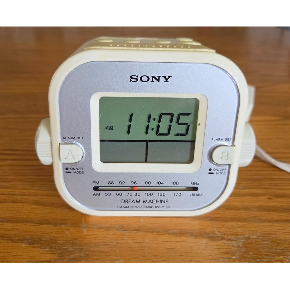 Sony Dream Machine Liv Dual Alarm Clock-Radio ICF-C180 AM/FM Beige Tested
